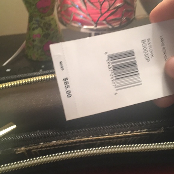 Wallet - Picture 2 of 2